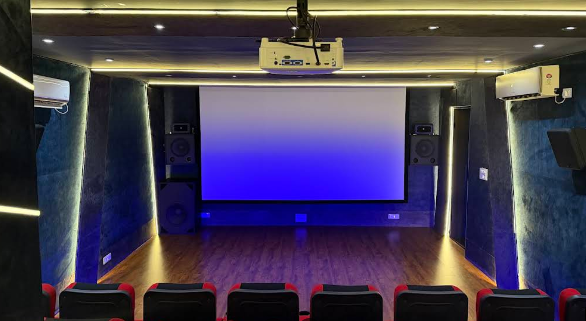 A Aa Cine Studio 14